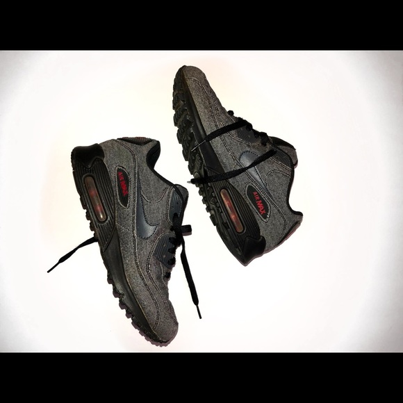 Nike Shoes - Nike Air Max Sneakers Nike Shoes - Nike Air Max Sneakers
